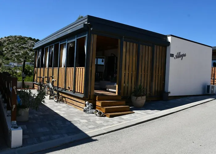 Mobile With Terrace And Sea View Allegro Casa vacanze Drage